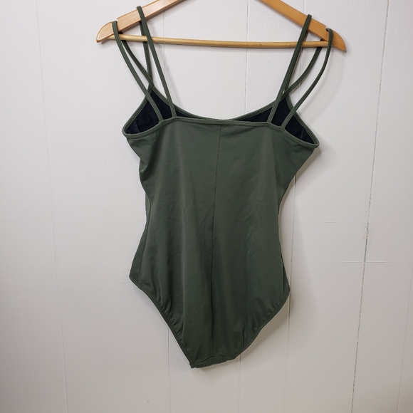 VILLAGER ONE-PIECE VINTAGE SWIMSUIT - Picture 4 of 11